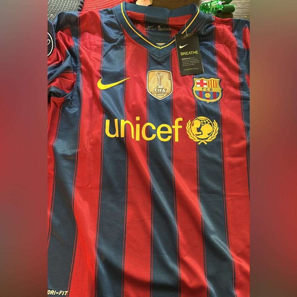 FC Barcelona 2010 Vintage Jersey • Messi • Size L (ALL SIZES AVAILABLE)